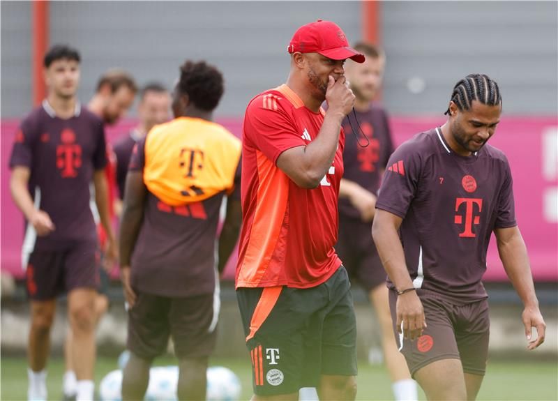 كومباني في تدريبات بايرن ميونخ