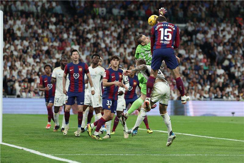 لقاء سابق بين الفريقين