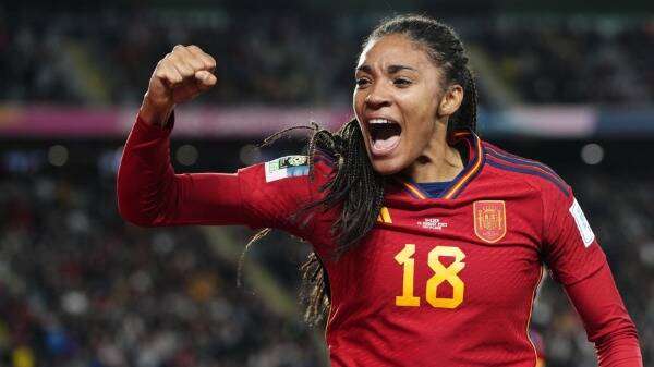 سلمى بارالويلو