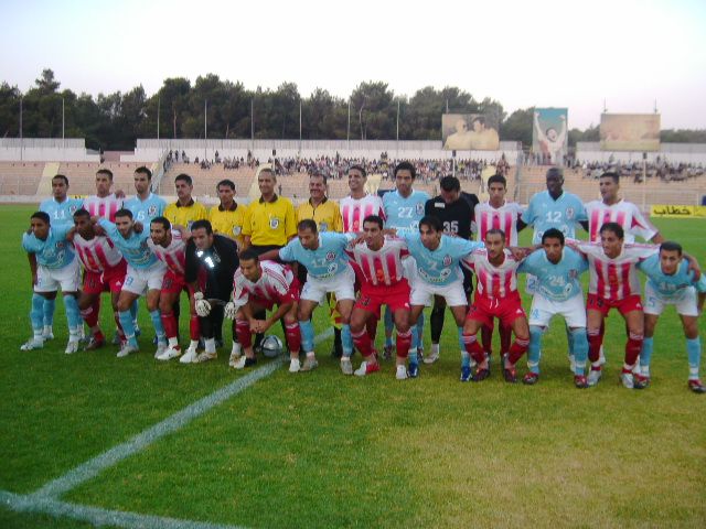 صورة تجمع نجوم الفريقين قبل اللقاء