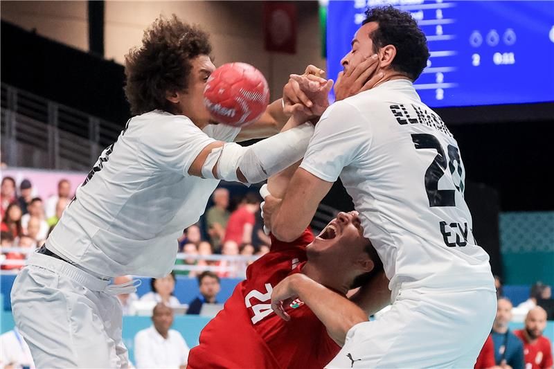 من المواجهة