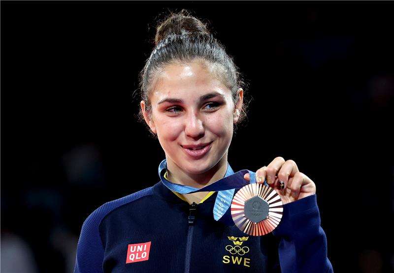 تارا بابولفاث