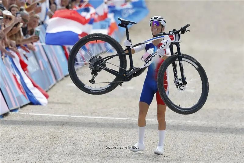 ?i=epa%2fathletics%2f2024-07%2f2024-07-28-11502623_epa