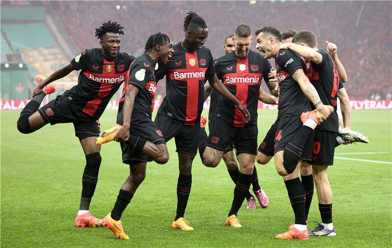 لاعبو باير ليفركوزن