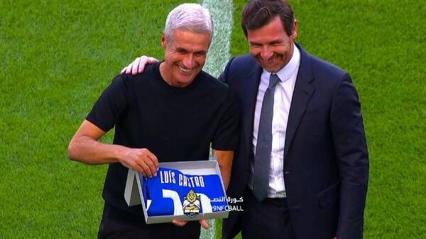 جانب من التكريم