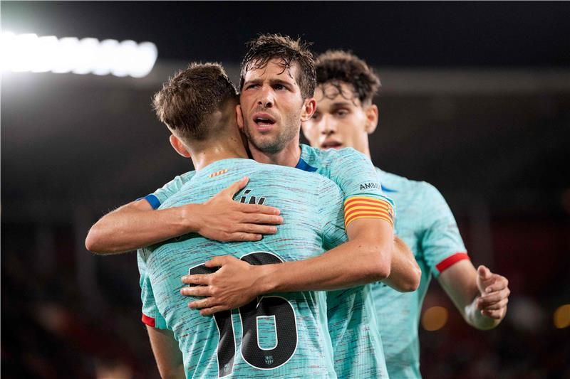 لاعبو برشلونة