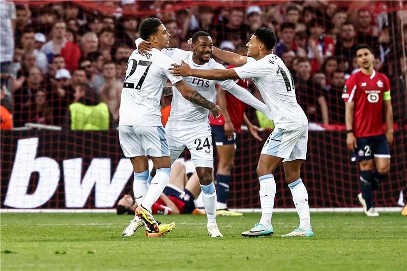 لاعبو أستون فيلا