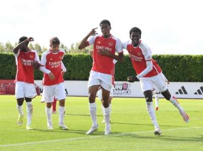 لاعبو آرسنال