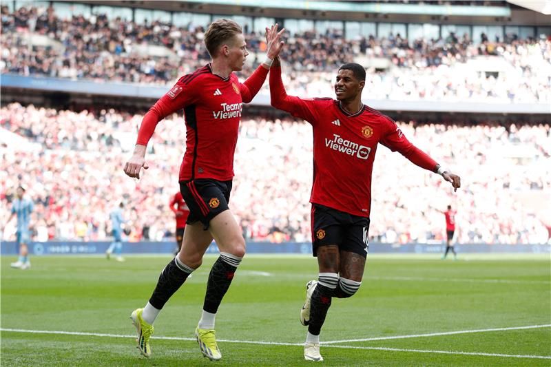 سكوت ماكتوميناي