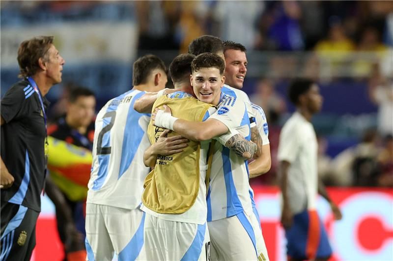 لاعبو الأرجنتين