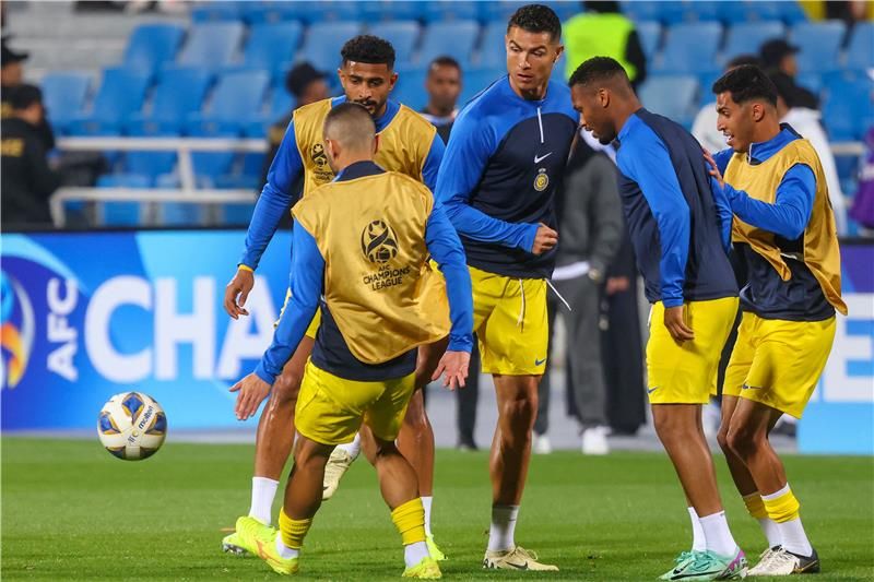 لاعبو النصر السعودي