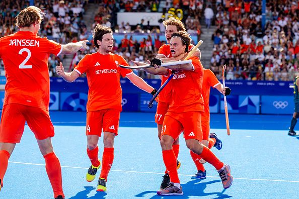 لاعبو هولندا