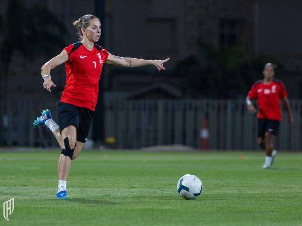 سارا بيورك مع القادسية السعودي