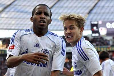 فرحه فارفان و هولتبي بهدف شالكه الوحيد