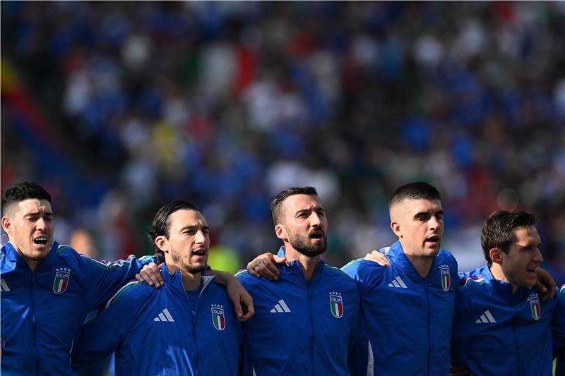 لاعبو منتخب إيطاليا