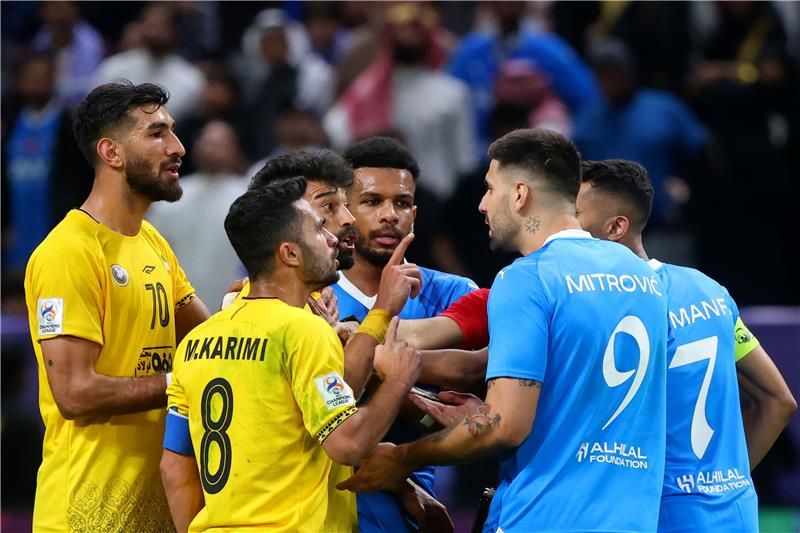 من مشاركة الهلال القارية