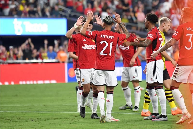 لاعبو مانشيستر يونايتد