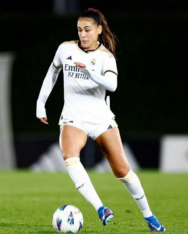 البرازيلية كاثلين سوزا