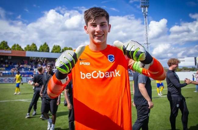 مايكل بيندرز