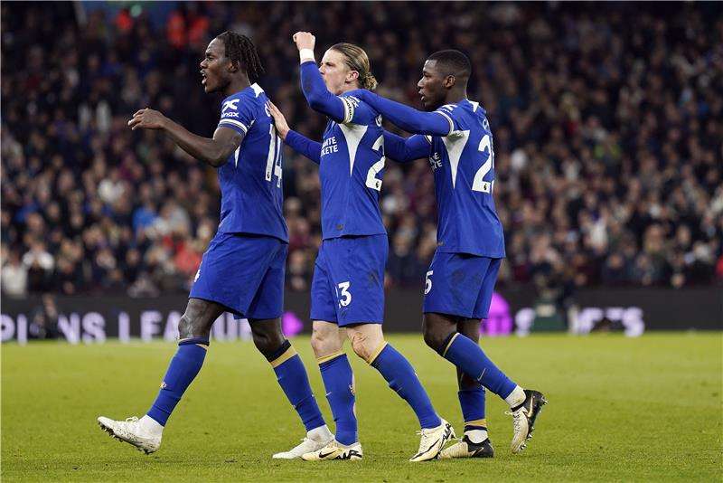 لاعبو تشيلسي