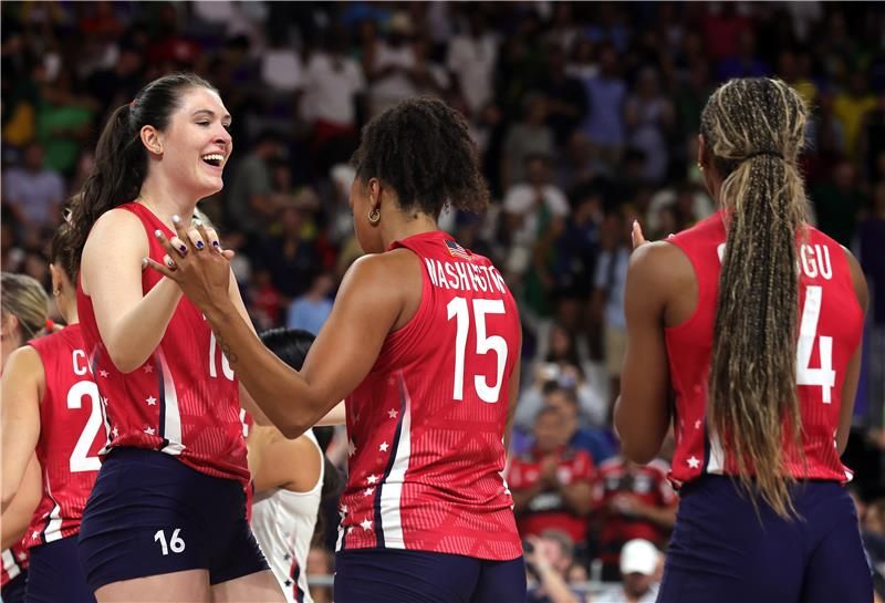 لاعبات أمريكا