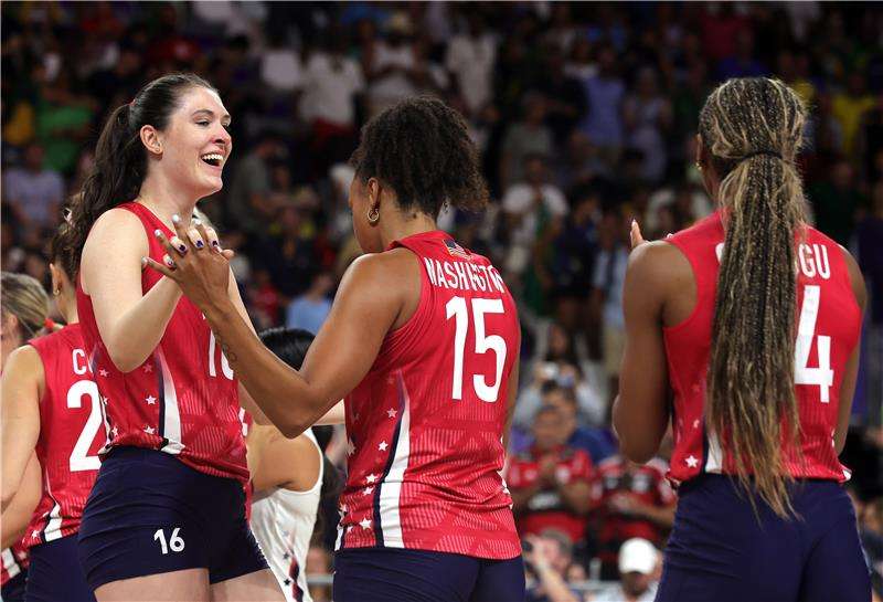 لاعبات أمريكا