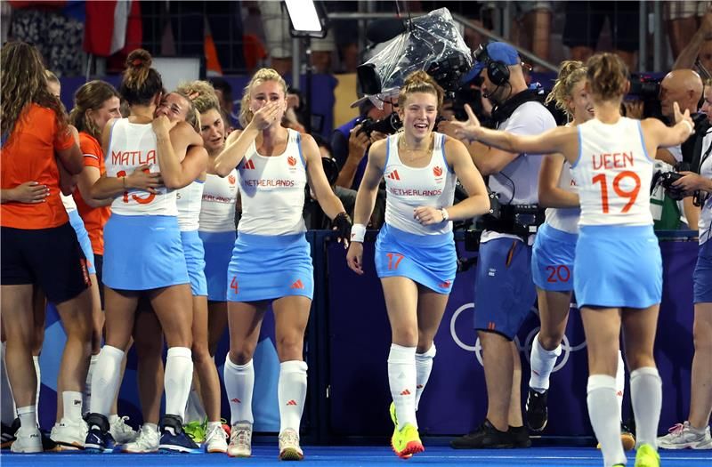 فرحة لاعبات هولندا