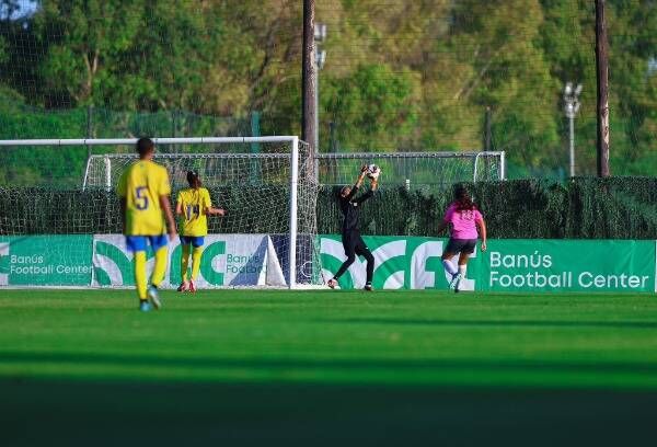 مباراة سابقة للنصر في إسبانيا