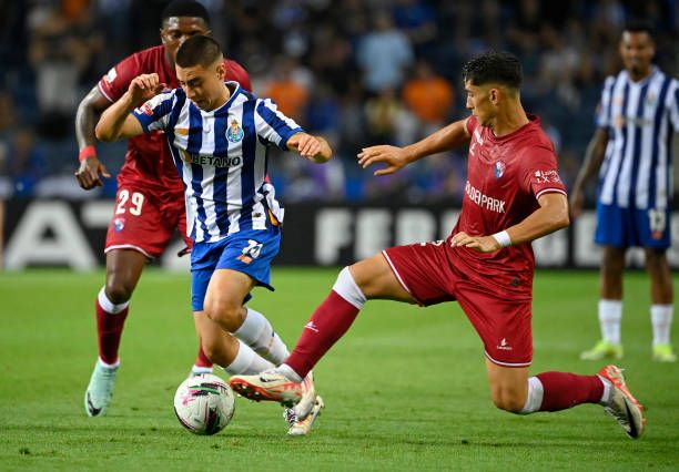 من المواجهة