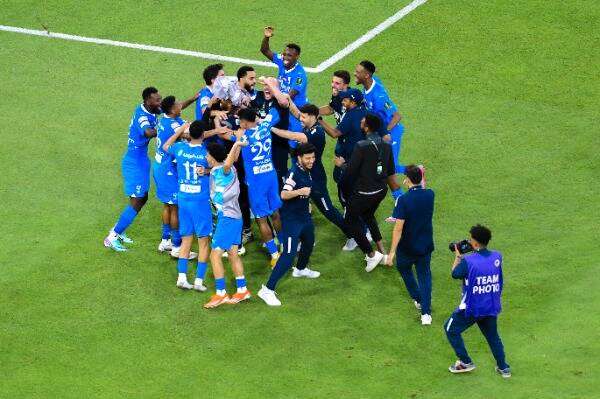 لاعبو الهلال السعودي