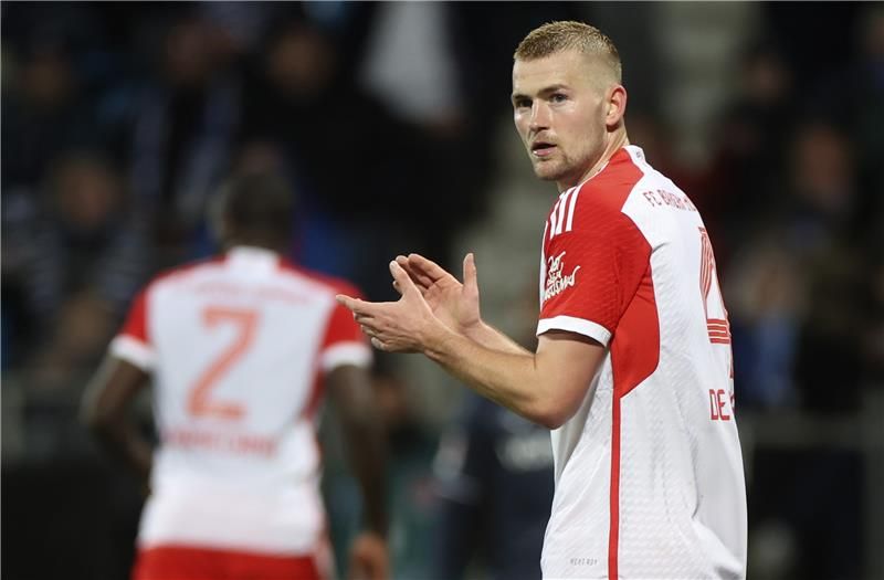 ماتياس دي ليخت