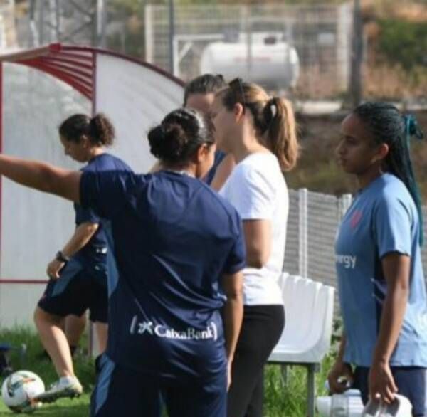 المغربية تكناوت والسعودية العماري