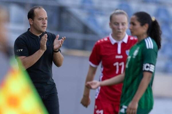 كورتيس في ودية السعودية ومولدوفا