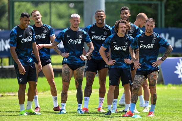 لاعبو نابولي