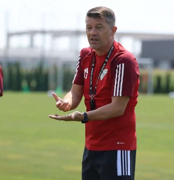 دانييل إيسايلا