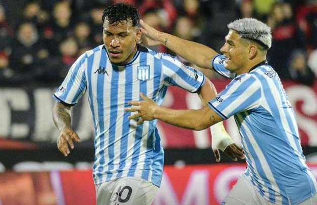 من مواجهة راسينج كلوب ونيولز أولد بويز