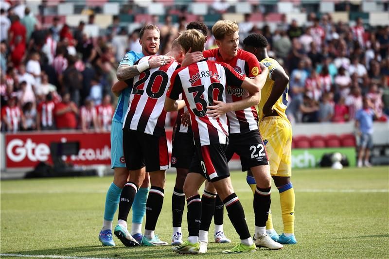 لاعبو برينتفورد