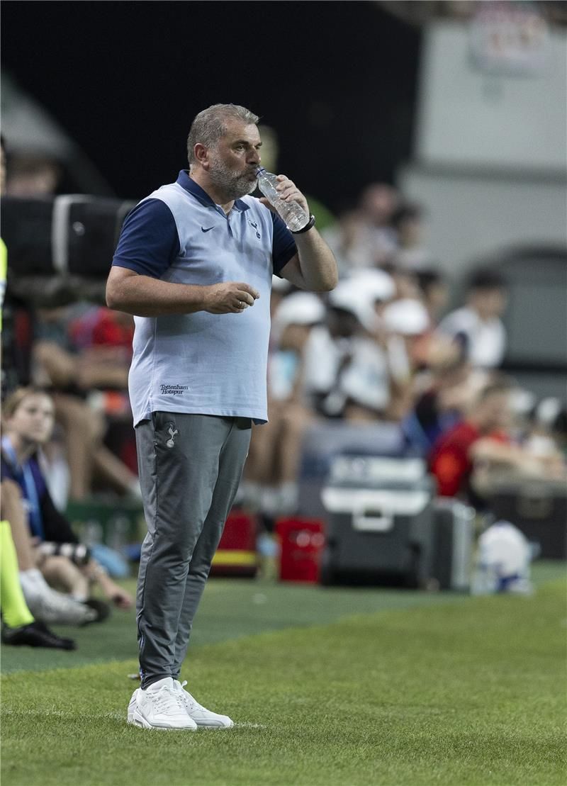 آنجي بوستيكوجلو