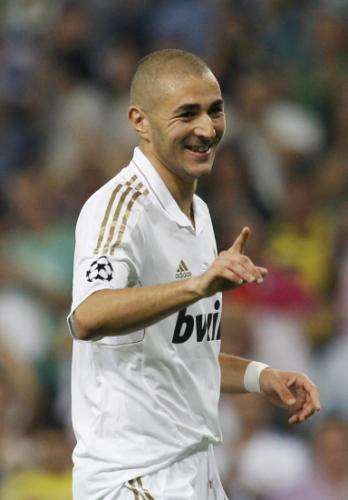 2011-09-27t195629z_01_svp06_rtridsp_3_soccer-champions_reuters
