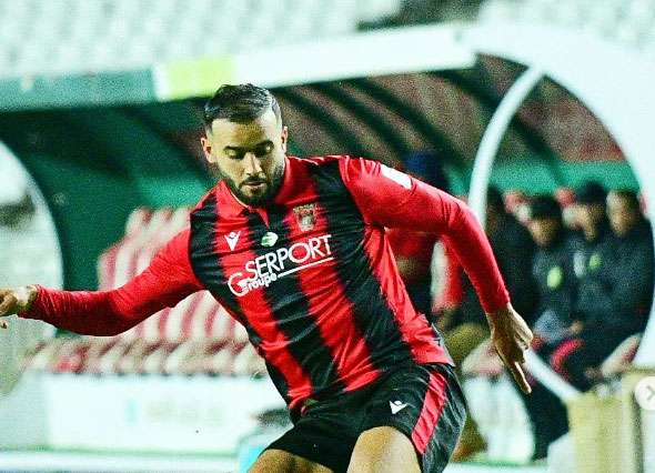 نبيل لعمارة