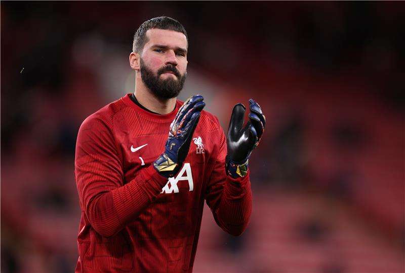 أليسون بيكر