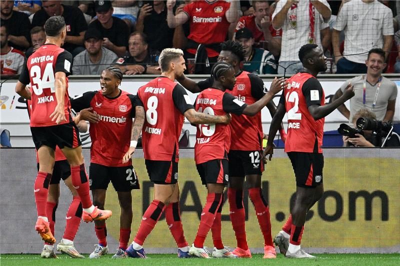 لاعبو باير ليفركوزن