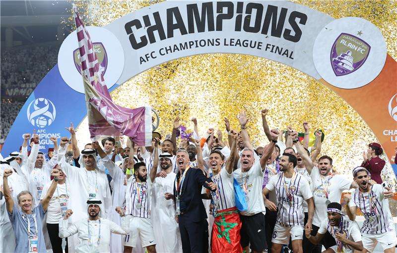 لاعبو العين