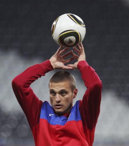 2010-06-22t185055z_01_dgm11_rtridsp_3_world-soccer_reuters