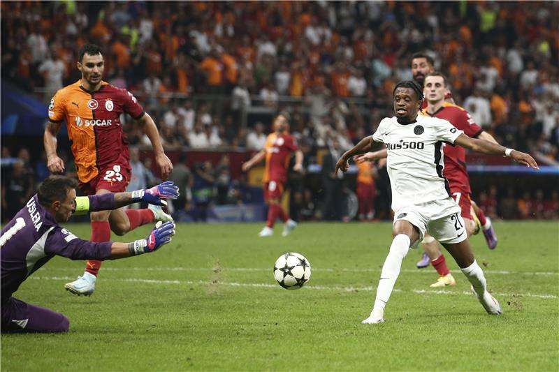 من مواجهة يانج بويز على جالطة سراي