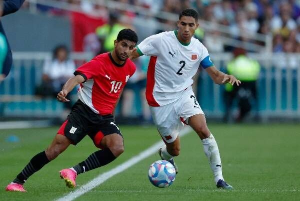 إبراهيم عادل مع أشرف حكيمي