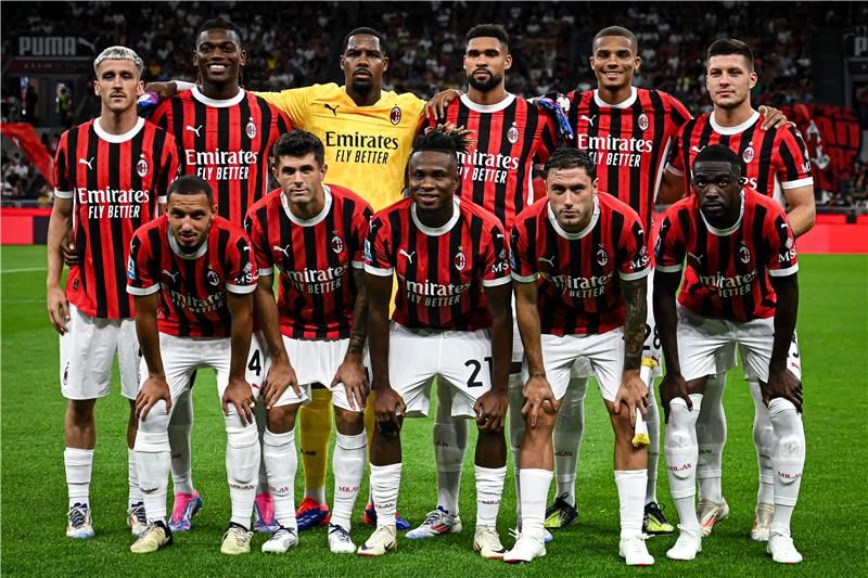 لاعبو ميلان