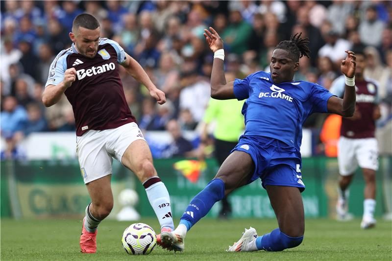 من لقاء أستون فيلا وليستر سيتي