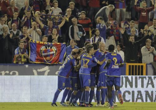 20111026-634552636740747827_efe