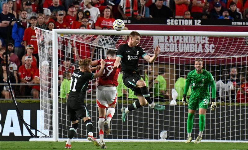 لقاء سابق بين الفريقين